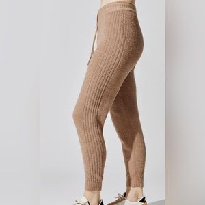 Spiritual Gangster Serenity Jogger / X Small / Camel